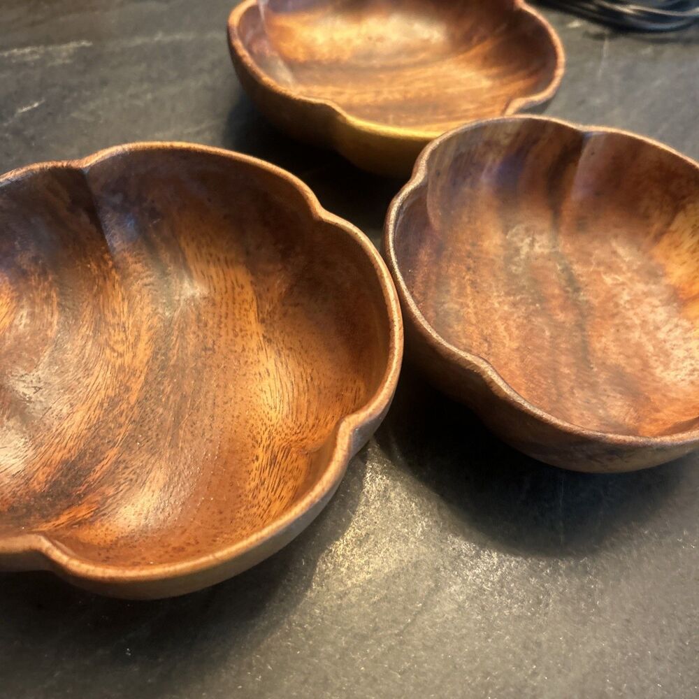 Vintage Mid-Century Modern Monkey Pod Wood Flower Bowl Set Of 3 - Scalloped Edge